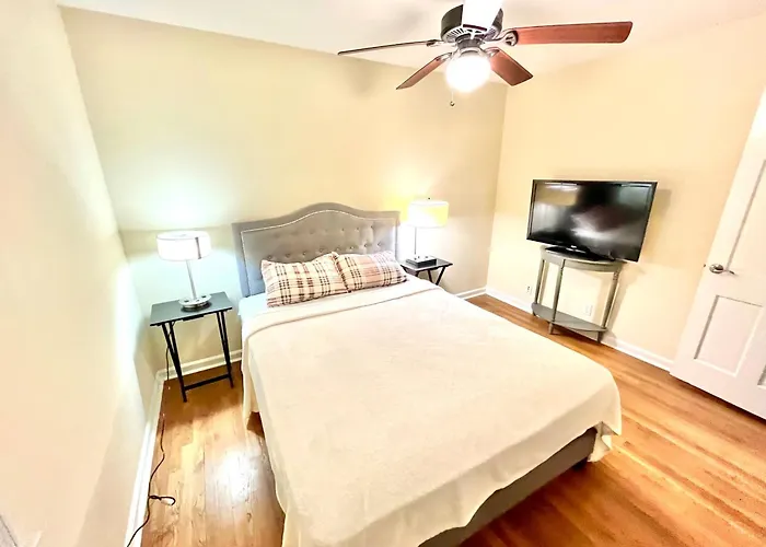 Cozy Sandy Springs Home In Atlanta