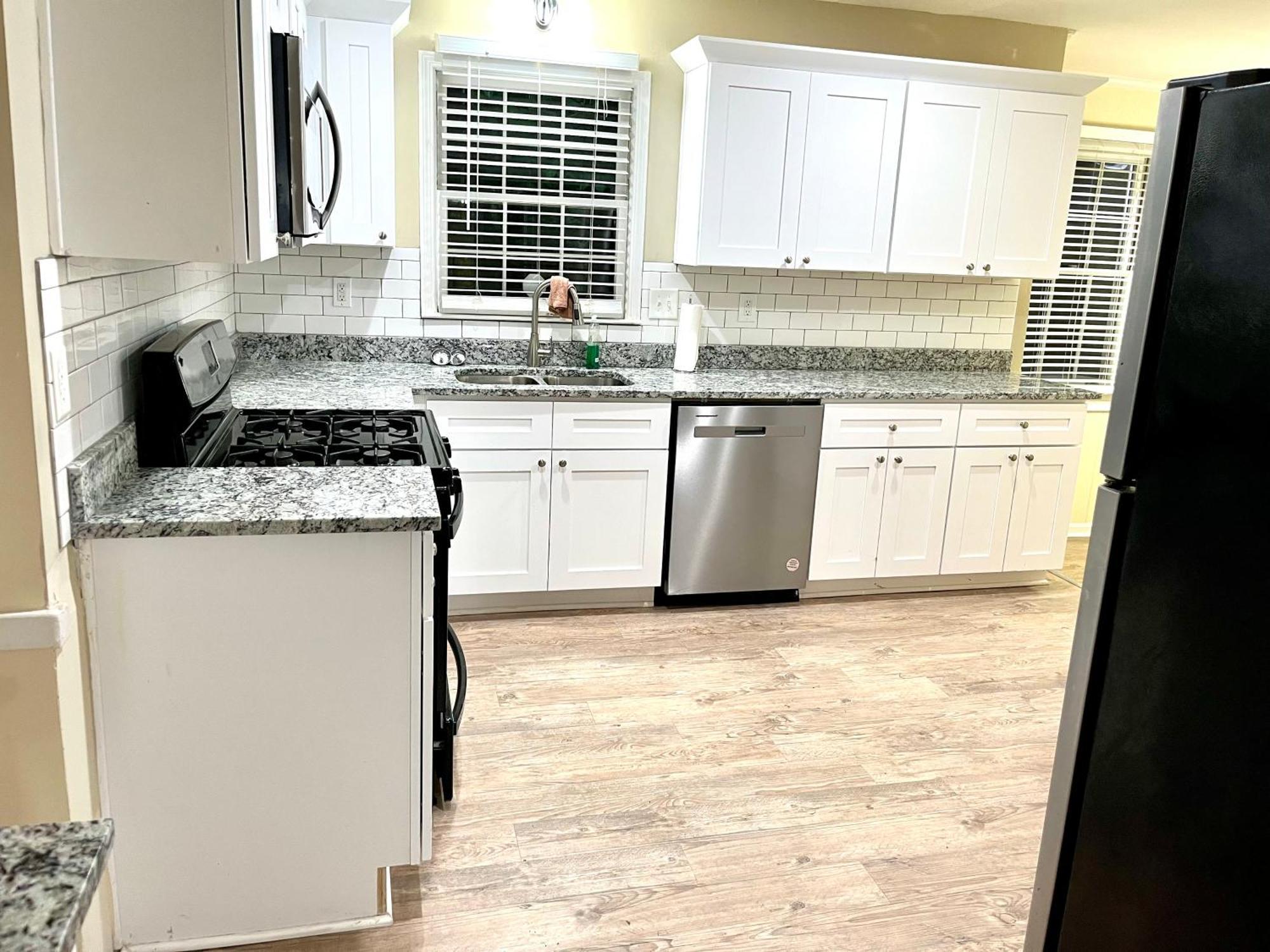Apartment Cozy Sandy Springs In